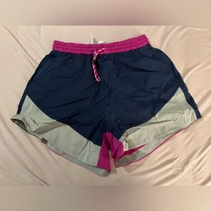 Lululemon Evergreen High-Rise Short, size: 4, never worn
